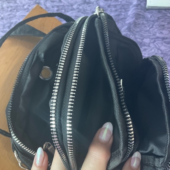 Lightweight Black Nylon Crossbody Bag with Multiple Zippered Compartments NWOT - Picture 9 of 11